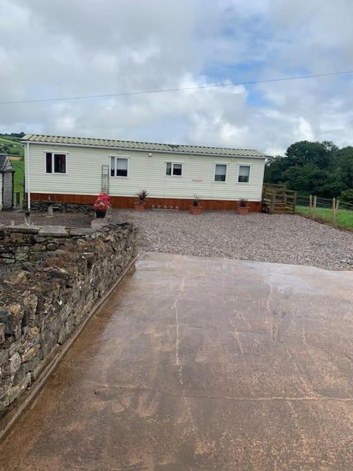 Farm Stay Caravan On Working Farm Dacre  المظهر الخارجي الصورة